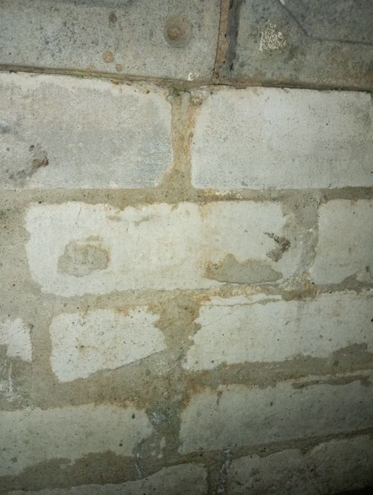 Кирпич красный и белый