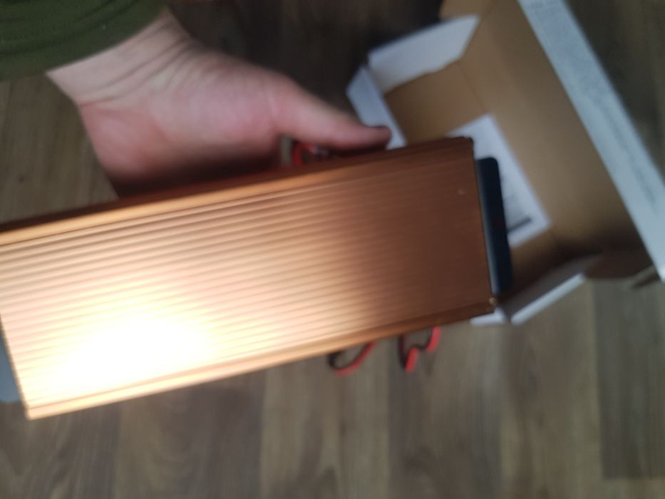 Инвертор 2000 W Автомобильный преобразователь 12 на 220v в автомобиль