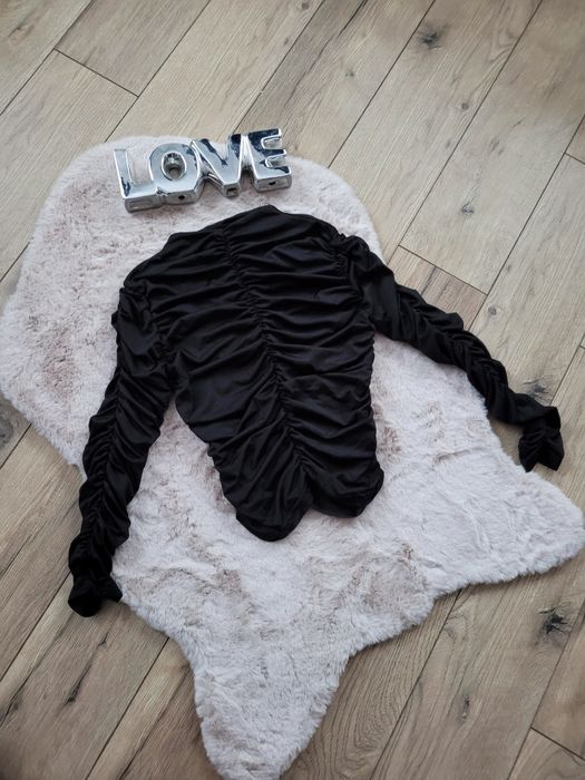 Czarna bluzka marszczona La Coca polski producent