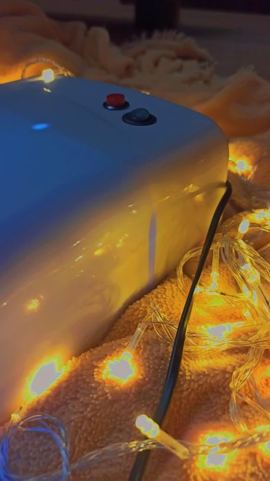 Ультрафіолетова лампа для полімеризації гелю