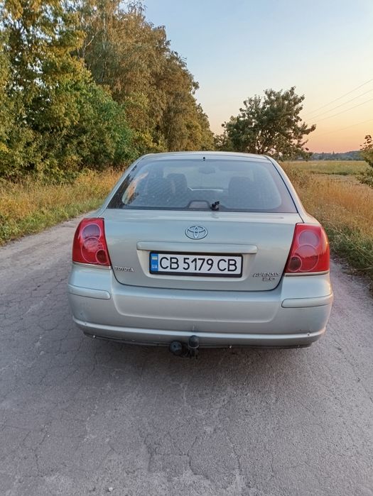продам Toyota avensis 2003