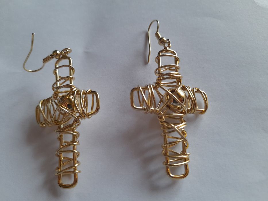 Brincos banhados a ouro