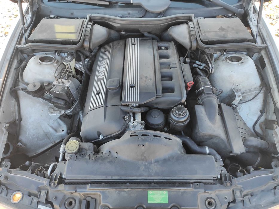 Sprzedam BMW E39 523i