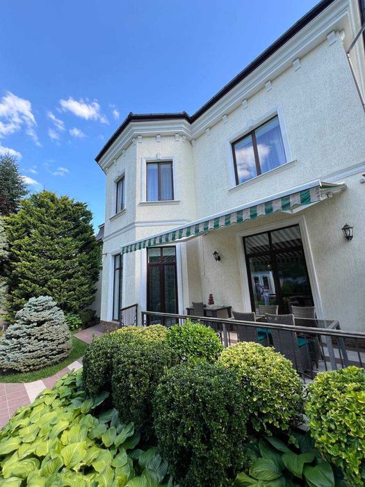 Дом на 12 Фонтана в закрытом кооперативе