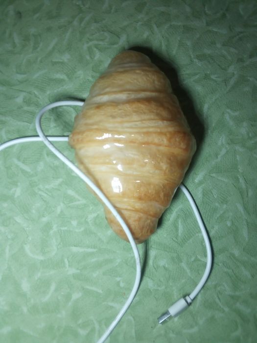 Светильник /ночник /круасан