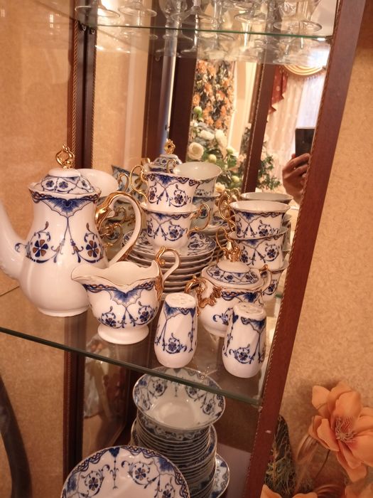 Чайно столовый сервиз Кonstantin на 8 персон