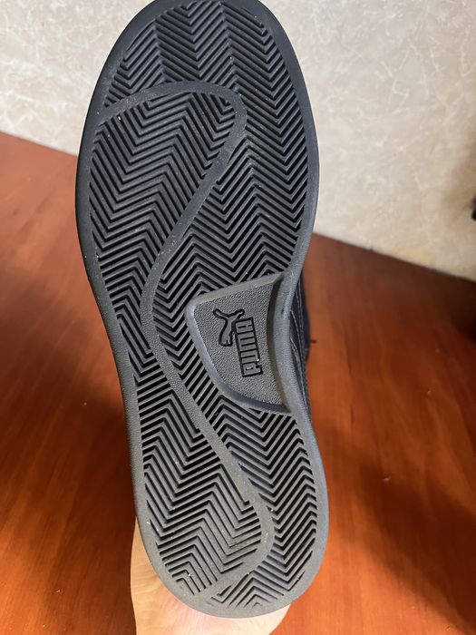 Кросівки пума 42 розмір кросівки.ідеальному стані оригінальна коробка