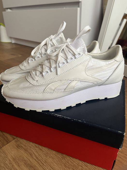 reebok az princess women  Кросівки  38