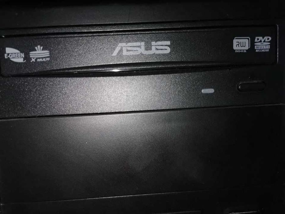 Torre de computador c/ windows 10