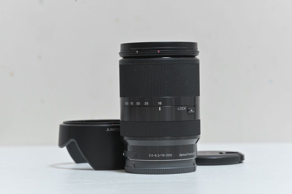 Sony E 18-200 mm f/3.5-6.3 OSS LE (APS-C) новий  / без передоплат
