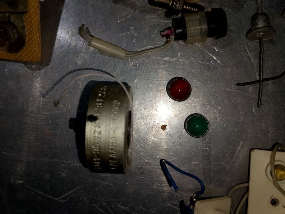 Продам радіодеталі