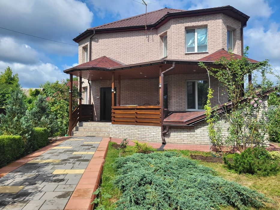 Продам будинок з банькою, доглянута ділянка!