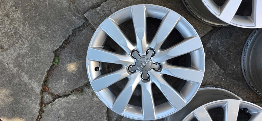 Alufelgi Audi 16" 7Jx16  5x100 ET34 Otwór 57,1 8x0601025g