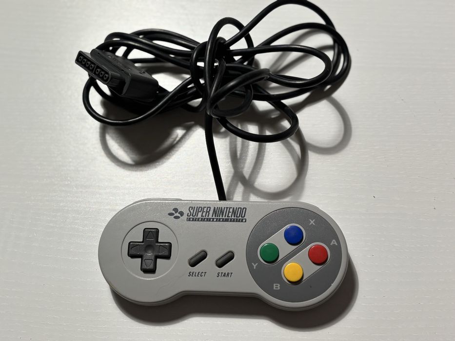 Pad do konsoli SNES