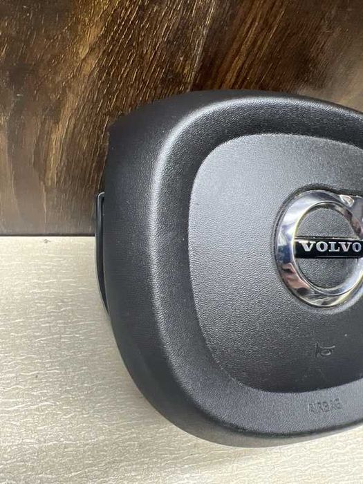 Подушка безпеки в кермо Volvo XC90 2015-