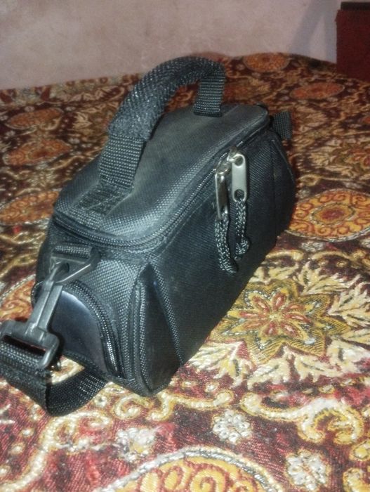 Продам фотосумку Lowepro, практически новую.