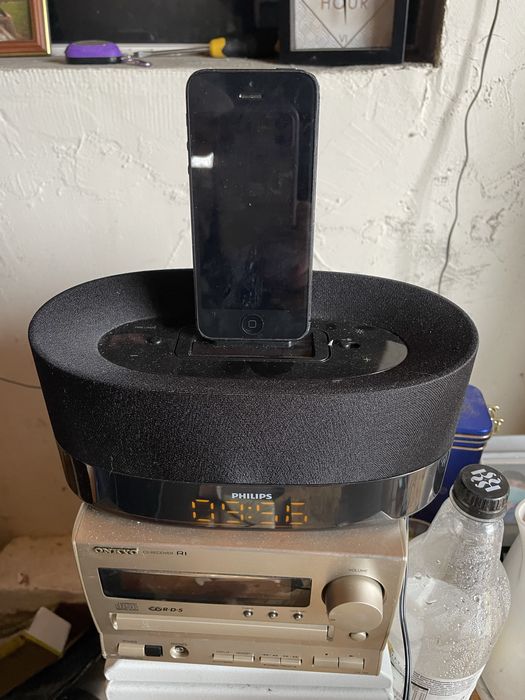 Stacja dokująca do iPhone’a Philips super dźwięk polecam