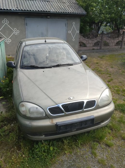 Автомобіль ланос