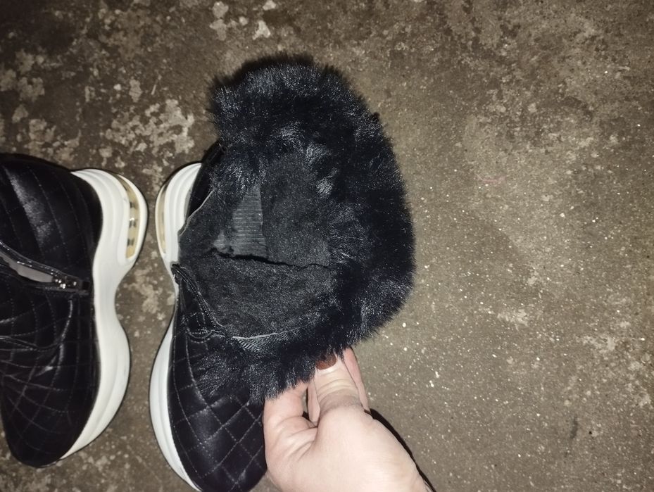 Botas com pelo por dentro