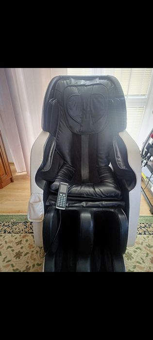 Fotel masujący /relaksujący