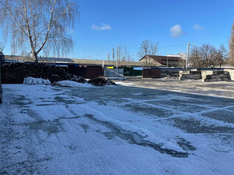 продам будівлю з терирорією та готовим бізнесом м.Обухів