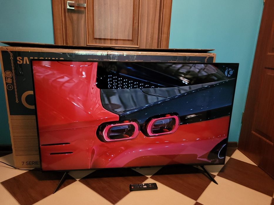 Telewizor Samsung 43!!! 4K ULTRA HD DVB-T2 !!  nowy !! !