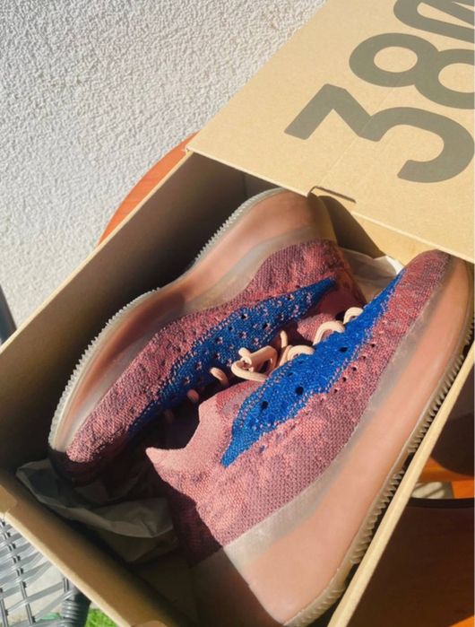 Buty Adidas Yeezy Boost 380