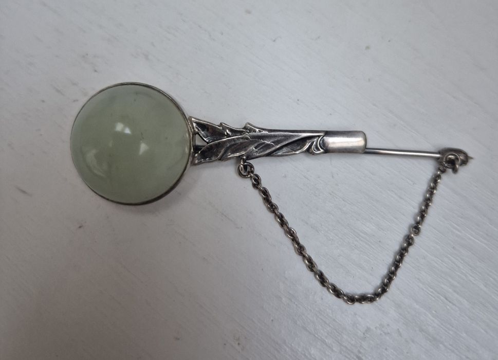Srebrna broszka z agatem, lata 90 te
