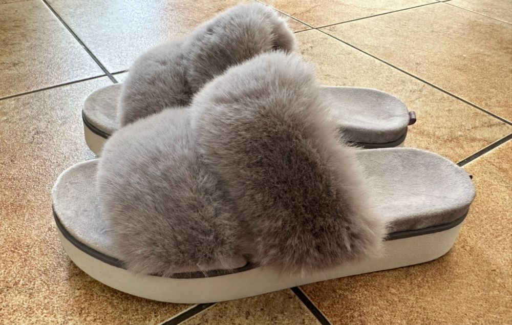 Нові міхові шлепки жіночі 38 розмір