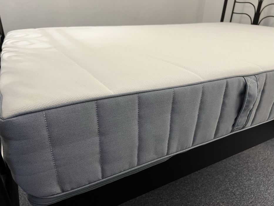 Materac IKEA Vesteroy ( twardy )140x200 jak Nowy