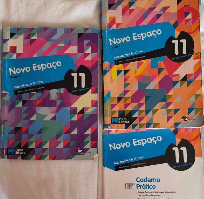 Novo Esapaço - 11º Ano Matemática A