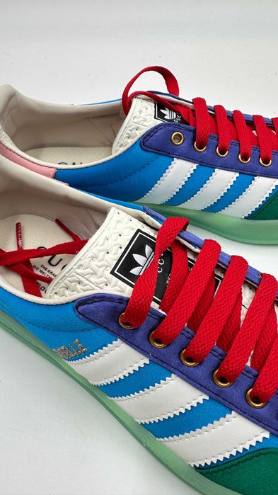 Sapatilhas adidas x Gucci Gazelle Azul Claro Tamanho 40 Novas