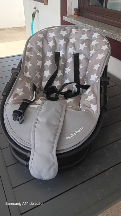 Espreguiçadeira de bebé