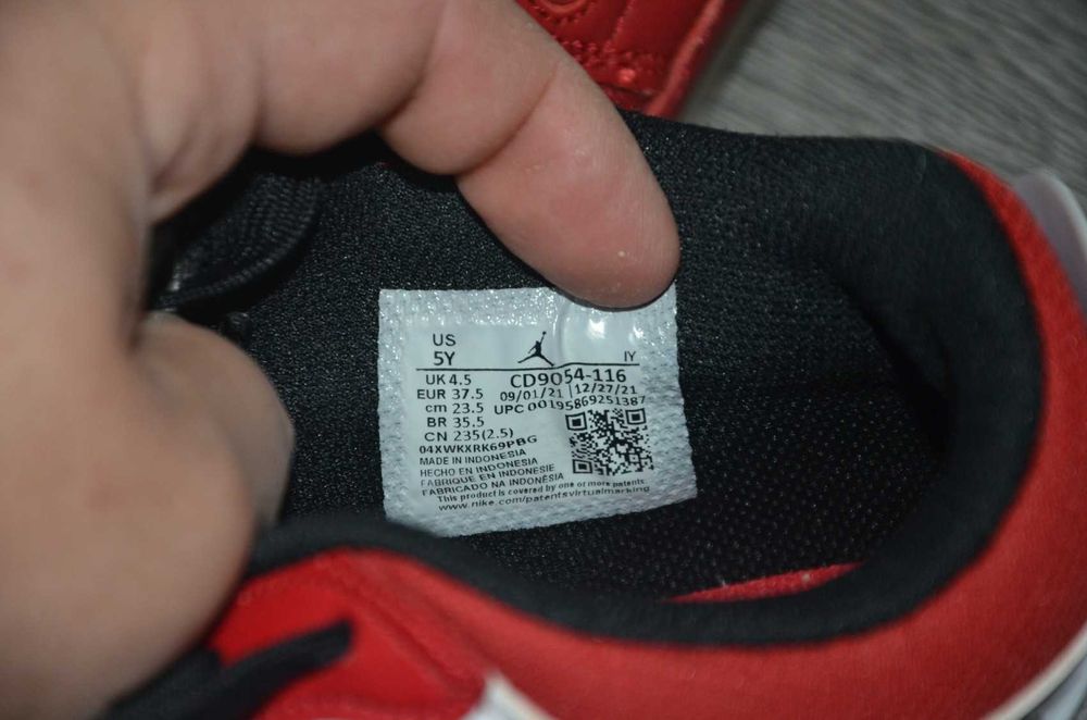 Продам кросівки Фірма Nike .