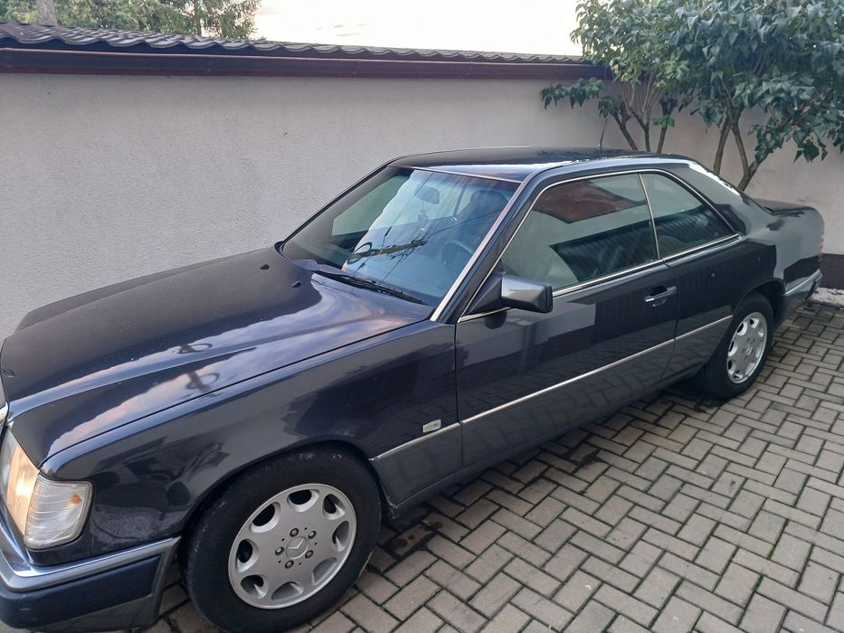 Mercedes-Benz W124