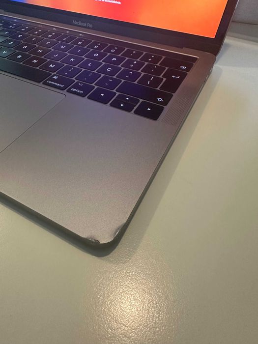 MacBook Pro 13” 2017 | 16GB RAM | 512GB SSD | Touch Bar