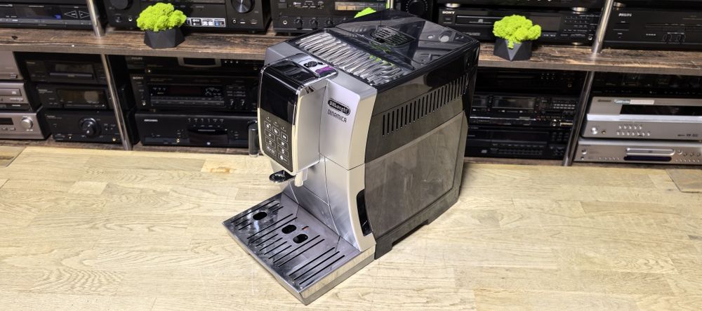 Кавова машина Delonghi Dinamica