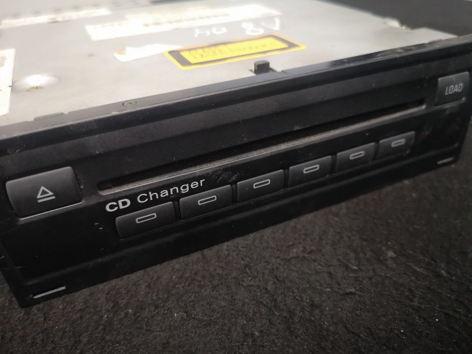Caixa CD Leitura CD  6CD  ORIGINAL AUDI A8 D3 4E0 2003- EPC OEM