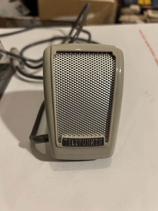 Microfone de mesa vintage anos 60 Telefunken