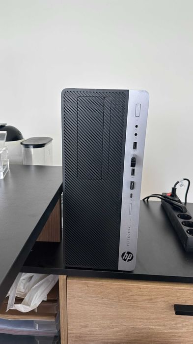 Computador HP EliteDesk 800 G3 TOWER, i5-7500, 8GB, 240GB SSD, Windows 10 Pro