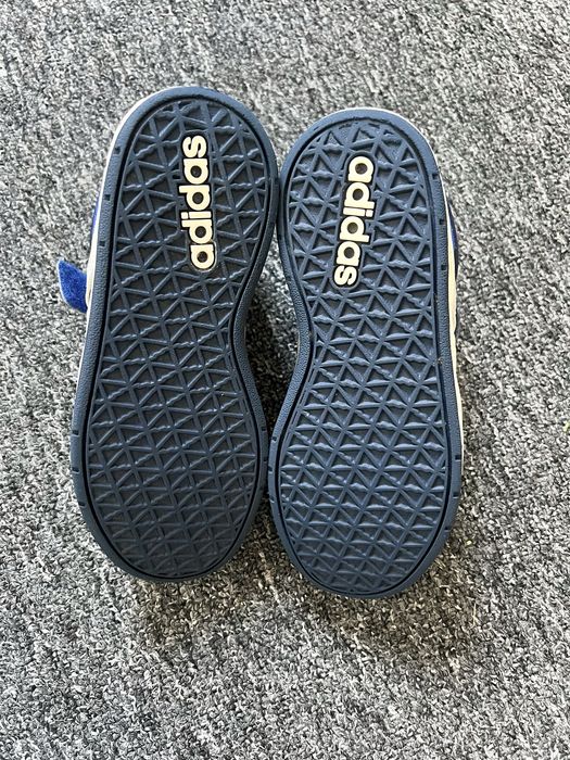 дитячі кросівки Adidas