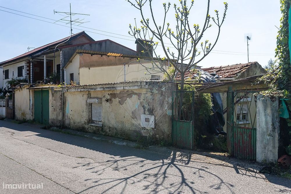 Moradia T4 para venda