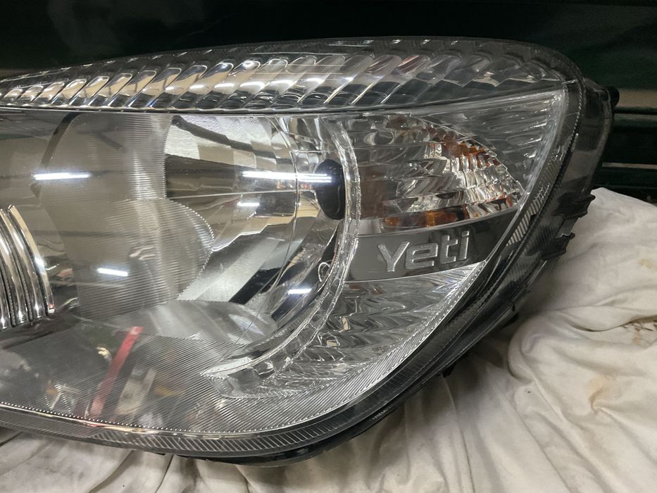 Vendo Farol Skoda Yeti