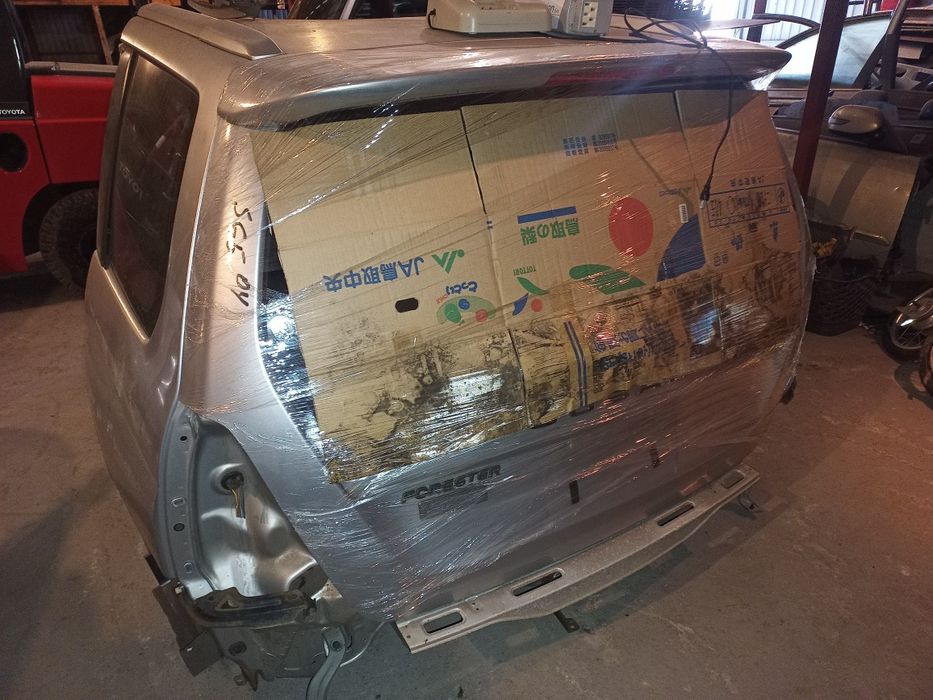 Крышка багажника Subaru Forester 2002-2007