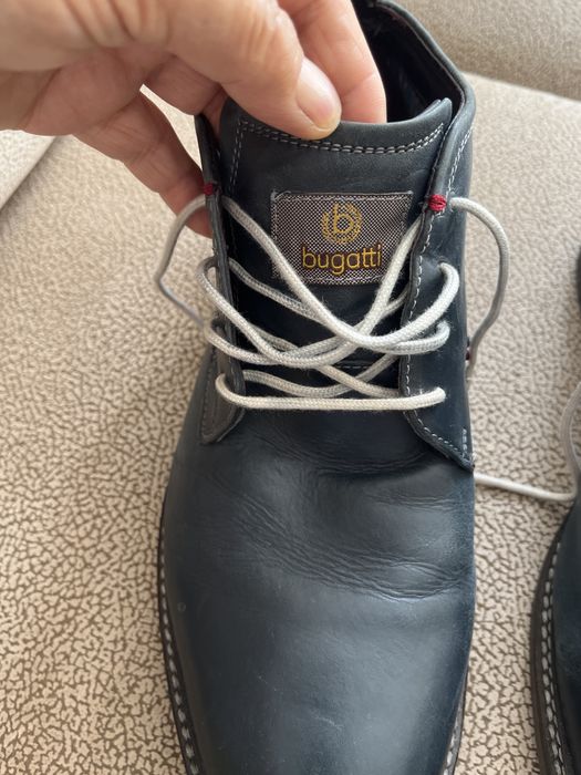 Buty Bugatti męskie  43