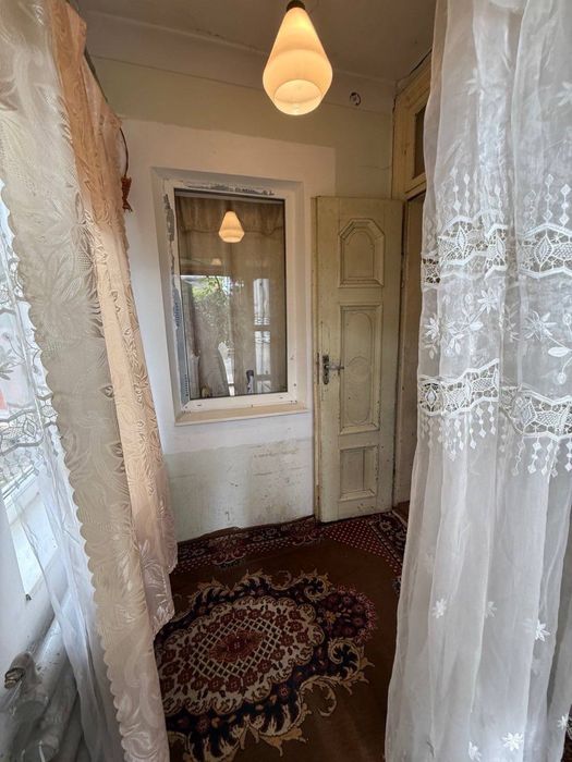 Продається 2-кімнатна квартира в Садгорі