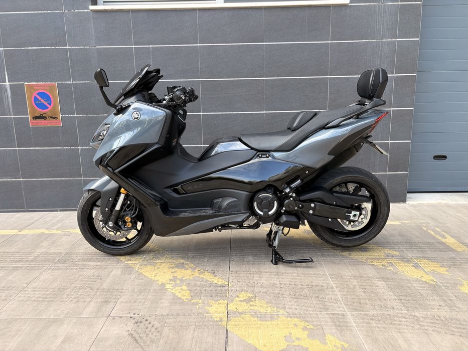 Tmax 560 Tech Max