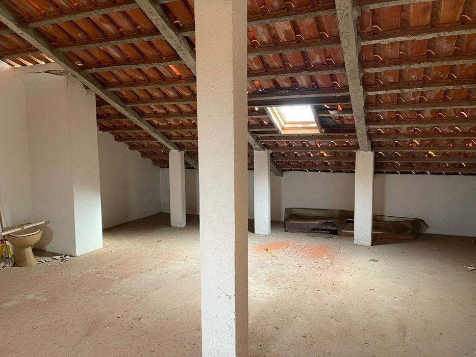 Oportunidade T2+Box no centro Ericeira