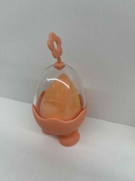 Nowe gąbeczki do makijażu w pojemniczkach