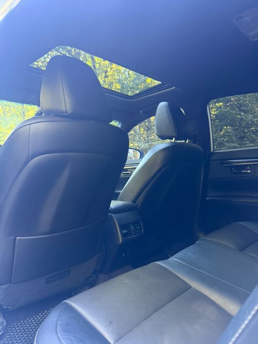 Продам Lexus es 300h